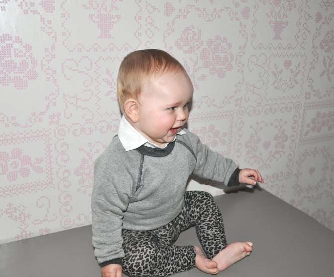 OLIVIA IN SWEATER VOOR BOYS & GIRLS