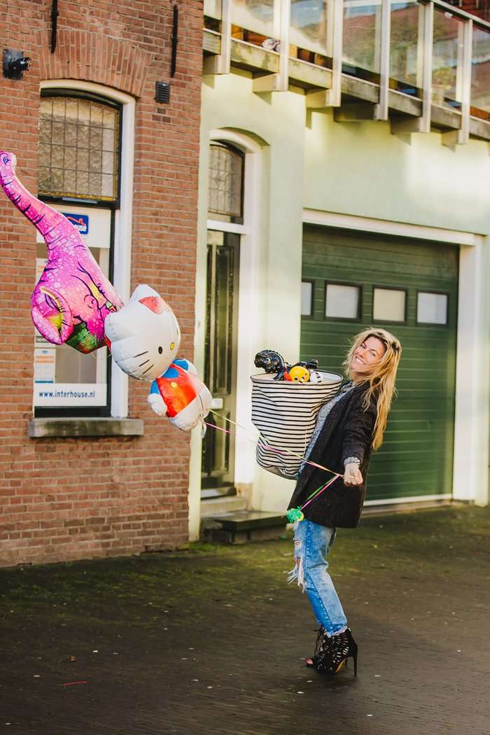 PERSONAL COLUMN | JE DROMEN ACHTERNA GAAN