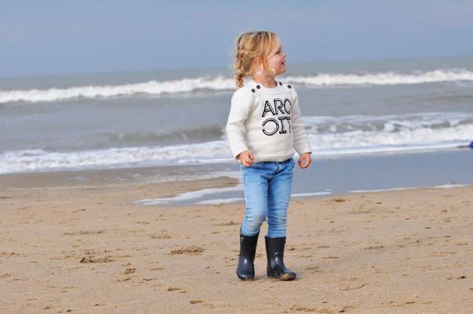 OLIVIA IN SPROET & SPROUT