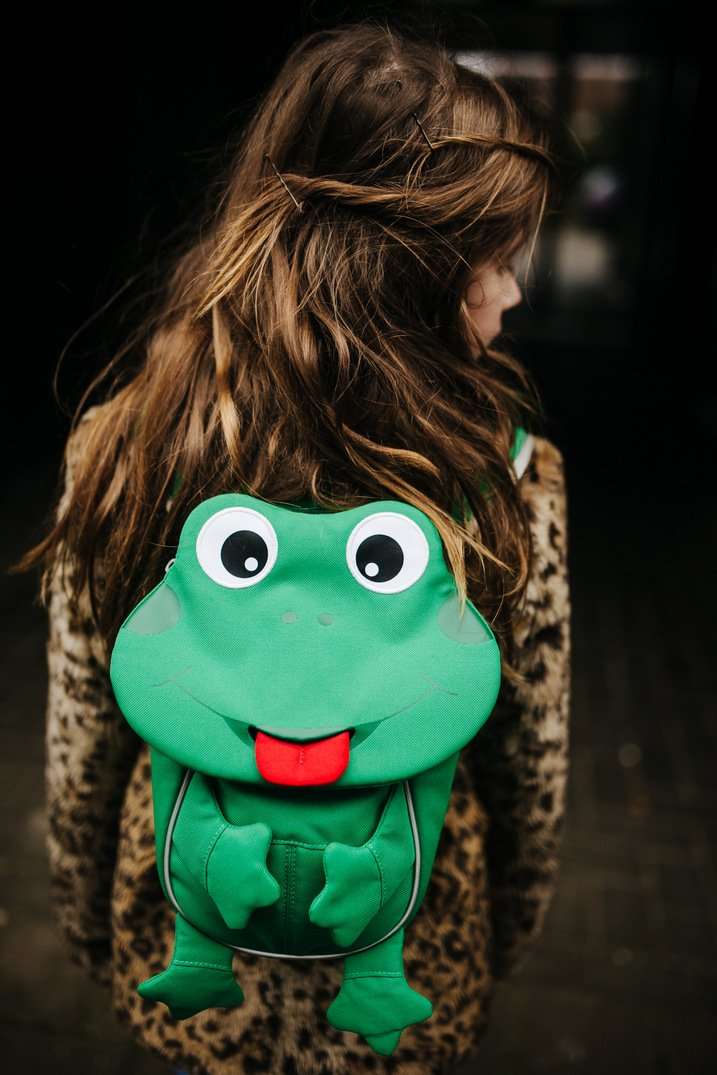 GESPOT! DEZE SUPERCOOLE KINDERTASSEN (OUTFIT DOUTZEN)
