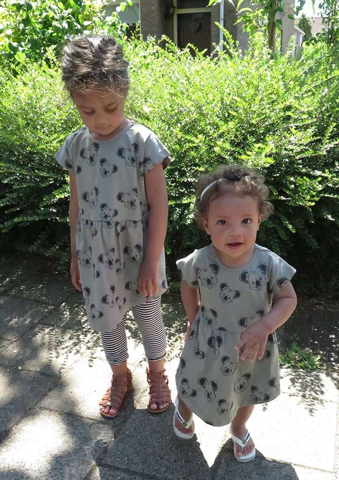 TWINNING | DE ZOMERJURKJES VAN MCKENZIE EN SCOTTIE