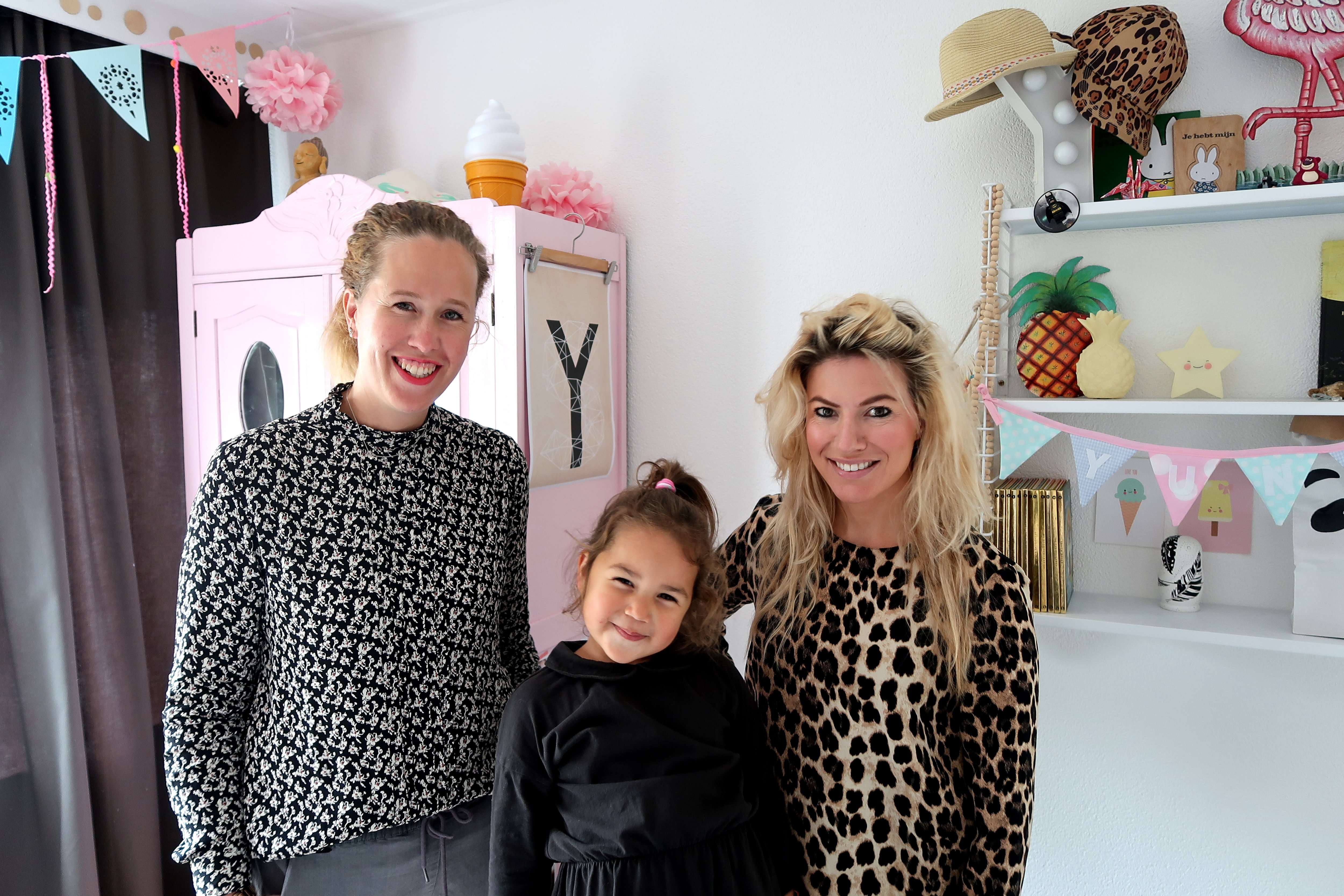 IN DE KINDERKLEDING KAST VAN YUNA | AFLEVERING 18