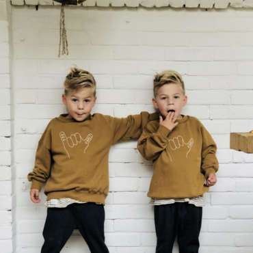 REIN EN MAAS IN TOO COOL SWEATER