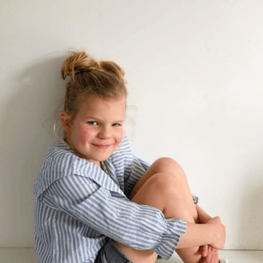 DIT ZIJN DE NIEUWE SHINY SNEAKERS VAN JULIE