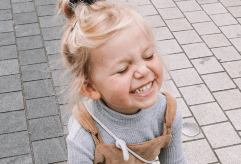 DIT IS DE HIPPE OUTFIT VAN LARA!