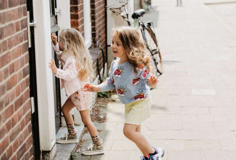 2 HIPPE VRIENDINNEN!