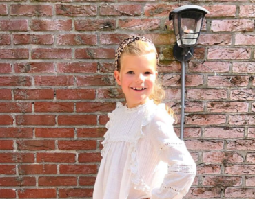 BACK TO SCHOOL MET JULIE