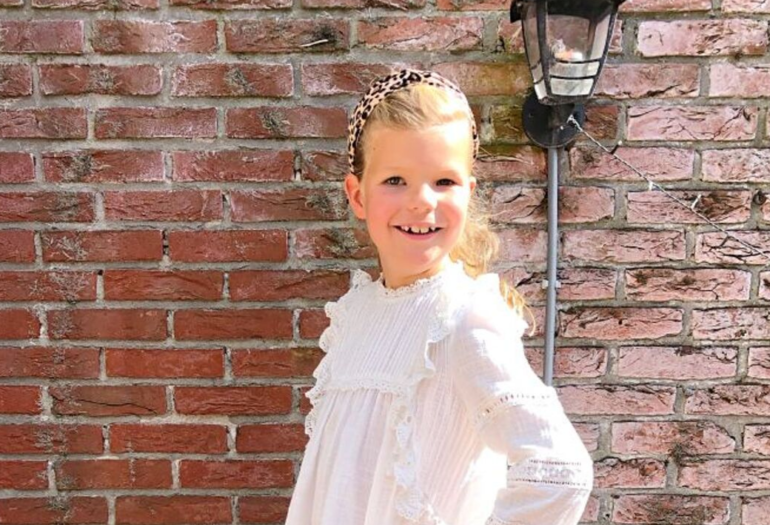 BACK TO SCHOOL MET JULIE