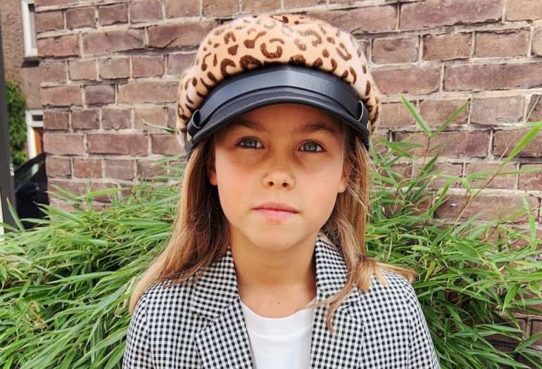HANNE IN MEGA COOLE SCOTCH OUTFIT