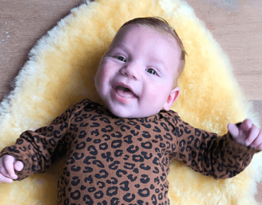 BABY MINK IN MUSTHAVE PRINT VAN DEZE WINTER