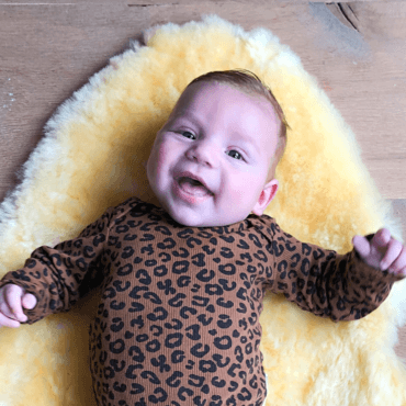 BABY MINK IN MUSTHAVE PRINT VAN DEZE WINTER