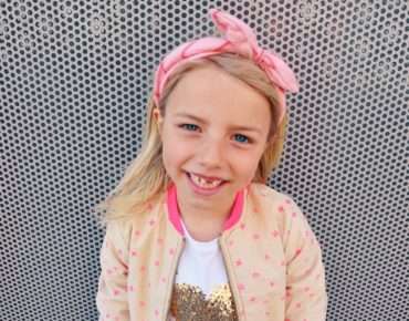 DIT IS DE VROLIJKE OUTFIT VAN MARE!