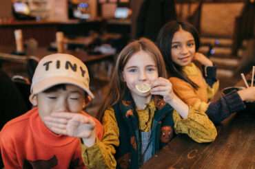 SNEAKPEAKS NIEUWE COLLECTIE TODDLERS AND TEES