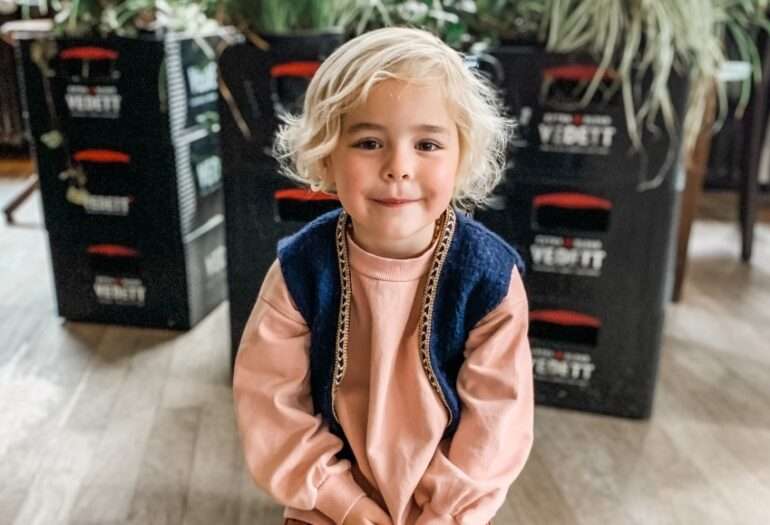 KASTANJES, BLADEREN & KLEDING