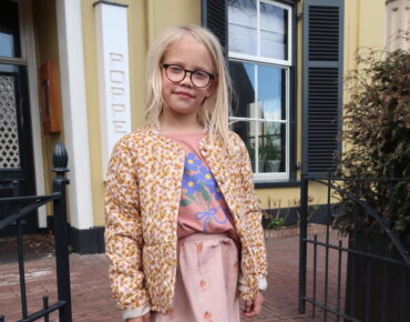 WELKE VAN DEZE 2 OUTFITS IS JOUW FAVORIET?